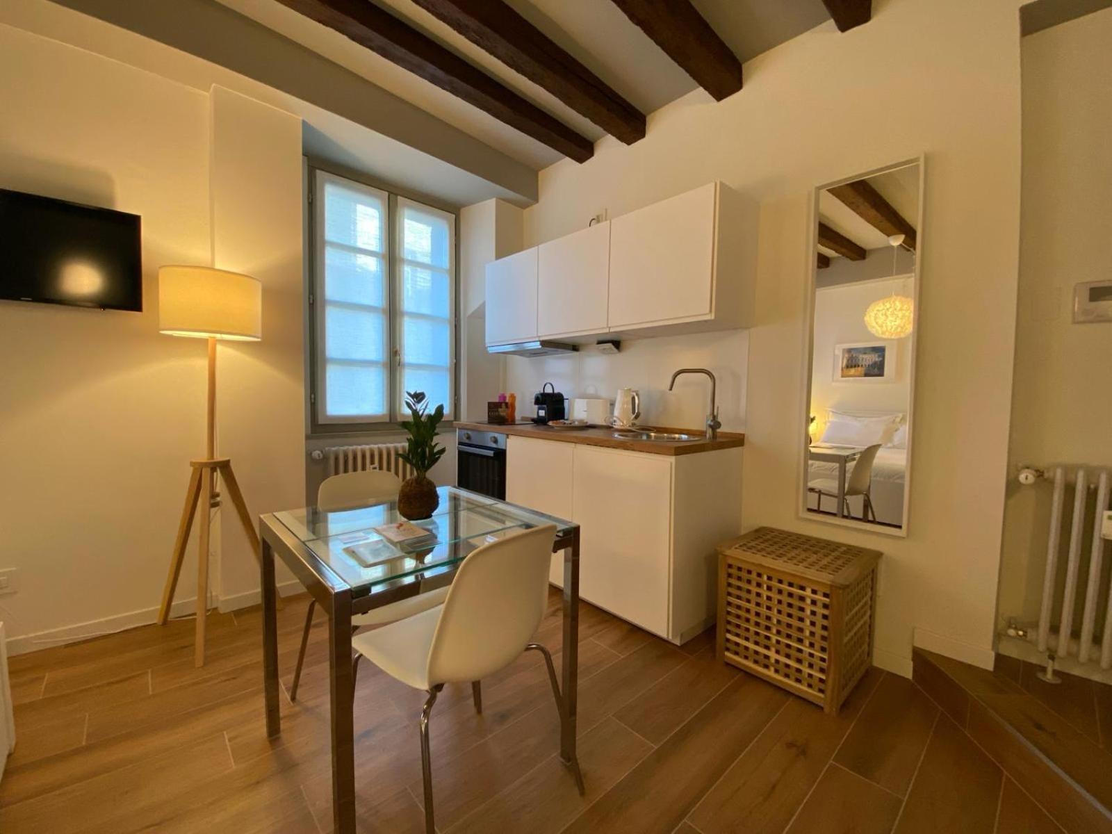 Wish Rooms Charme&Relax Bergamo Buitenkant foto