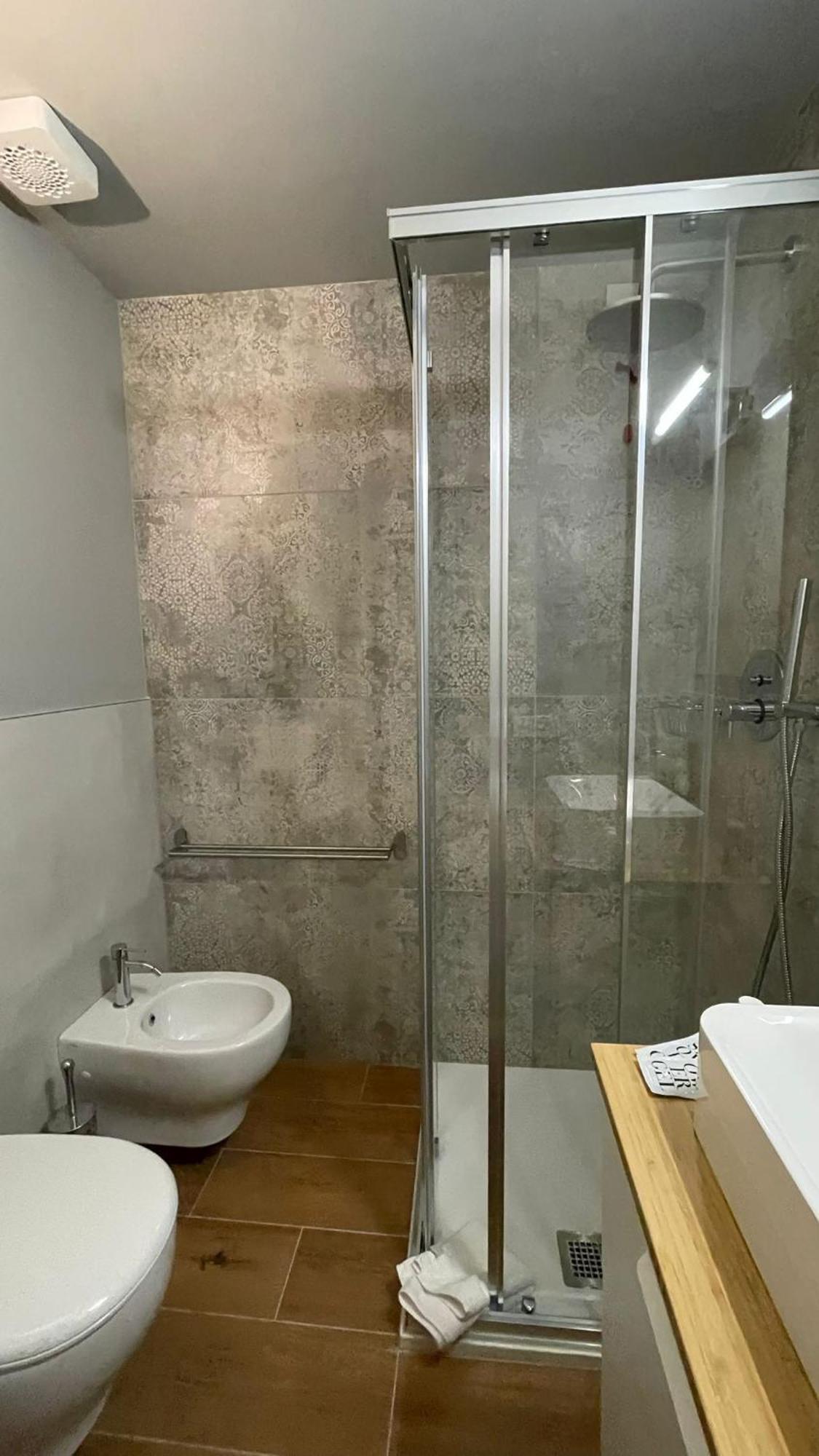 Wish Rooms Charme&Relax Bergamo Buitenkant foto